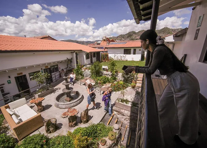 Black Llama Hostel Cuzco